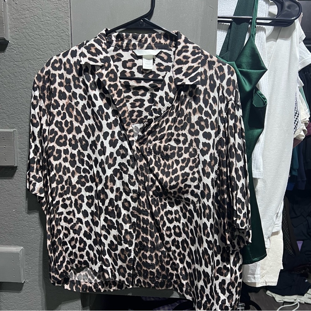 H&M Black and Brown Leopard Print Button Down Shirt